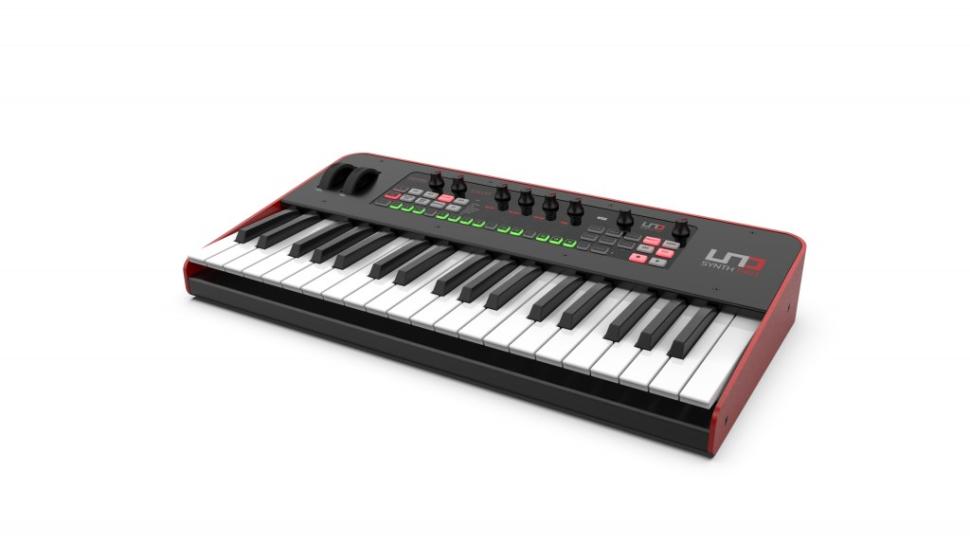UNO-SYNTHPRO РЎРёРЅС‚РµР·Р°С‚РѕСЂ, 37 РєР»Р°РІРёС€, IK Multimedia