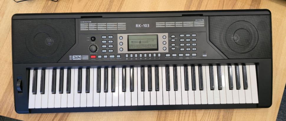 RK-103 РЎРёРЅС‚РµР·Р°С‚РѕСЂ, 61 РєР»Р°РІРёС€Р°, Rin